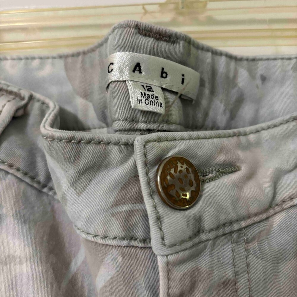 CAbi Women's Skinny Jeans in Light Gray Palm Print - Picture 3 of 5